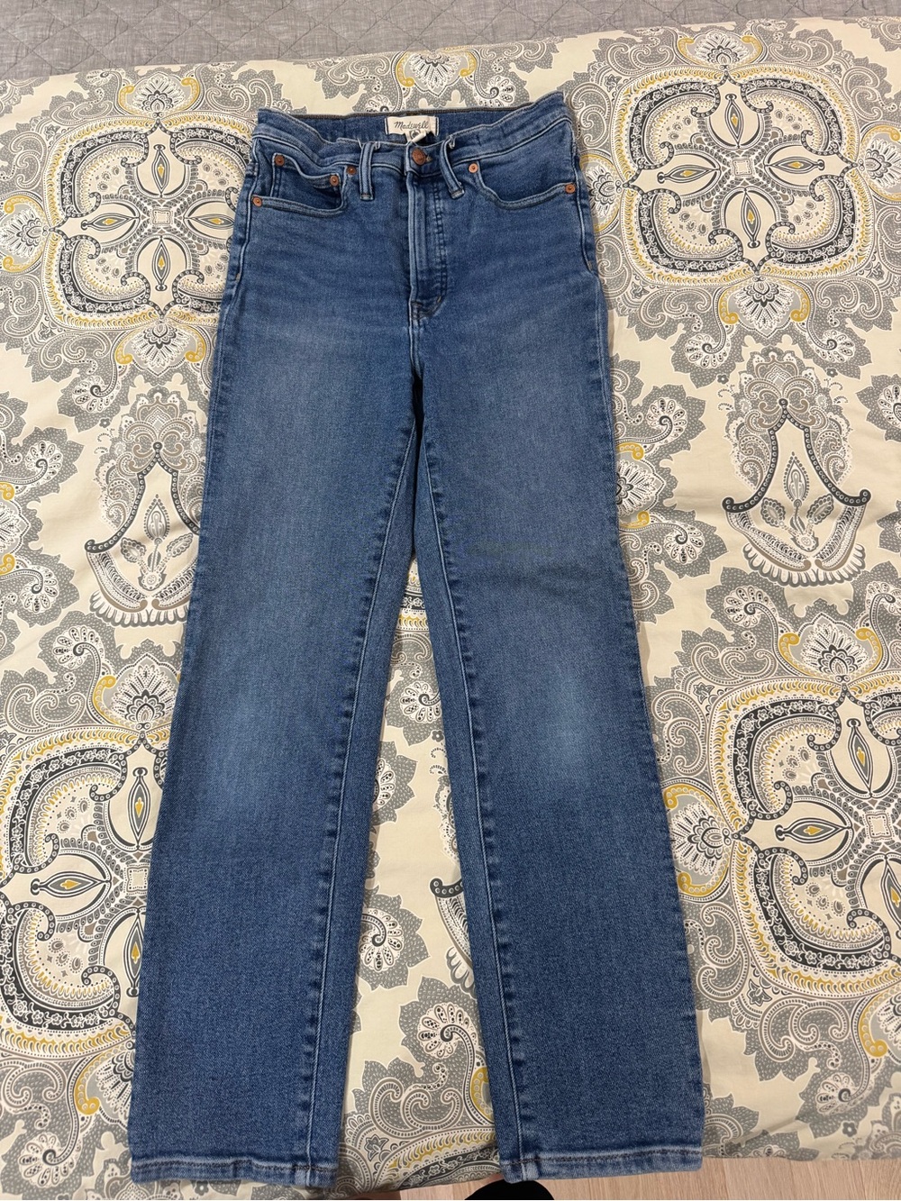 Madewell Straight-Leg Jeans in Medium Blue Wash